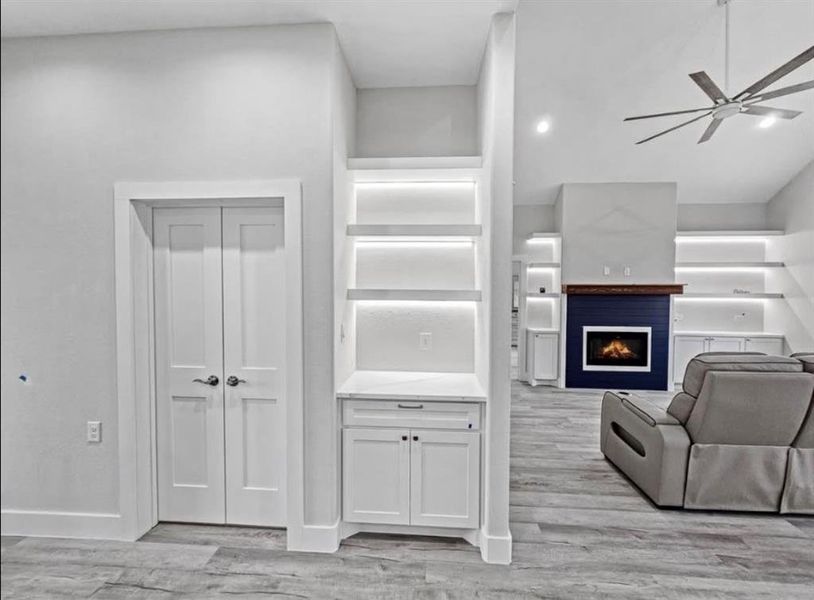 Furnished interior view inside a new home in , Log Cabin (Image 13).