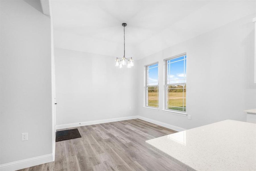 Spacious, unfurnished interior of a new home in , Alba (Image 19).