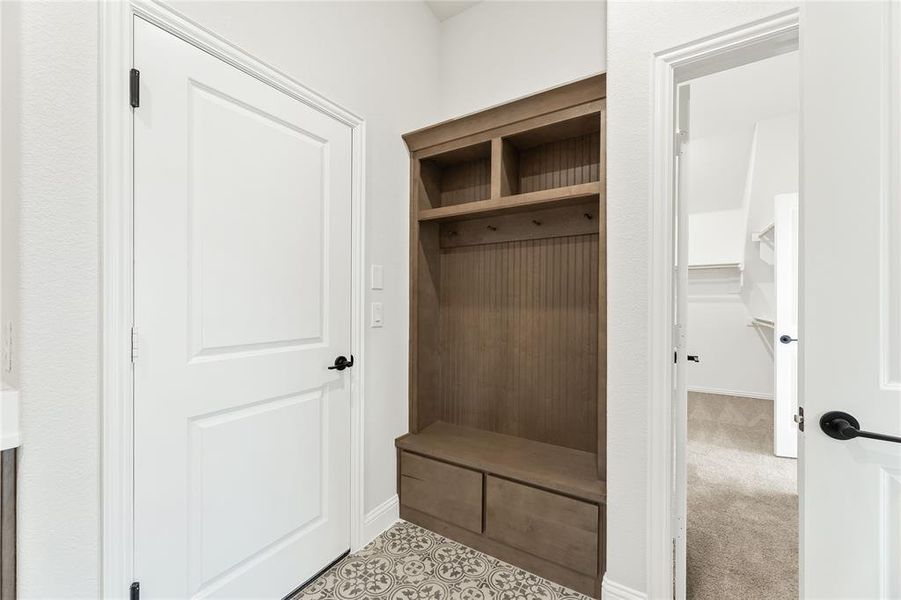 Furnished interior view inside a new home in North Grove, Waxahachie (Image 10).