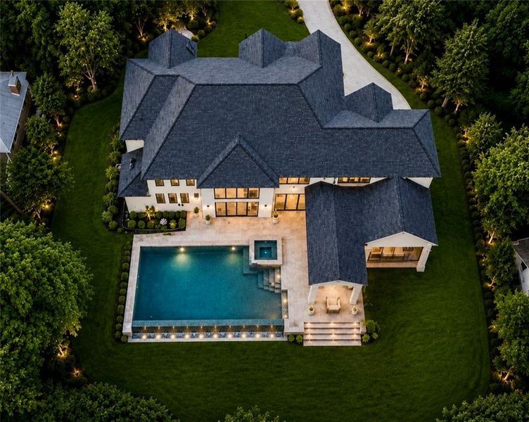 Image 11 of a home in .