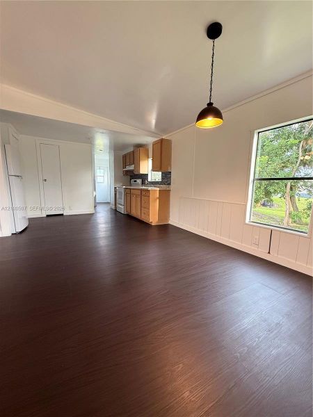 Spacious, unfurnished interior of a new home in , Moore Haven (Image 13).