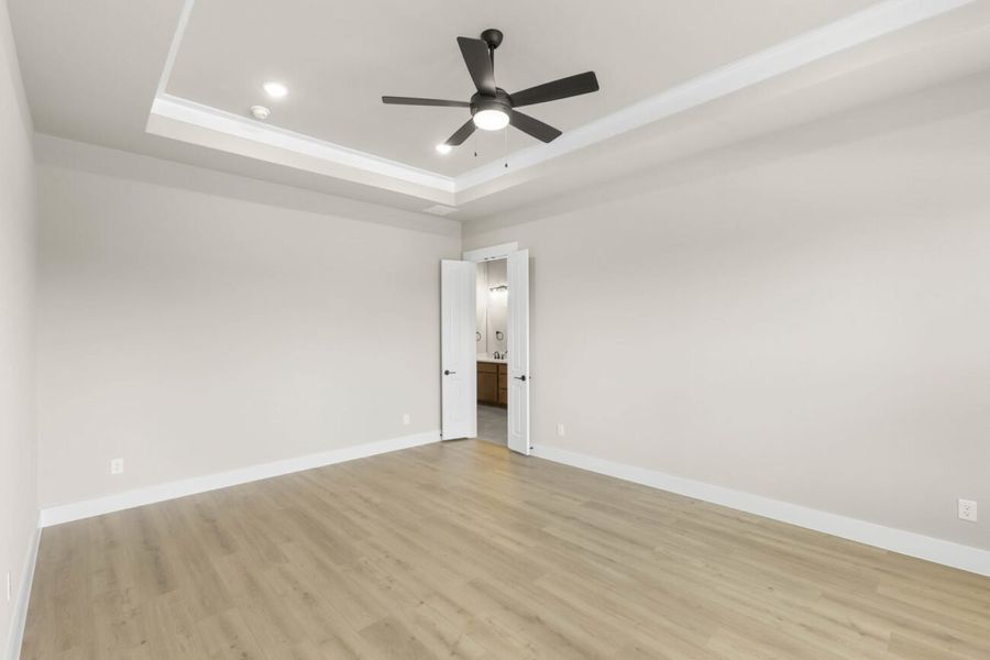 Spacious, unfurnished interior of a new home in Ladera at Tavolo Park, Fort Worth (Image 18).
