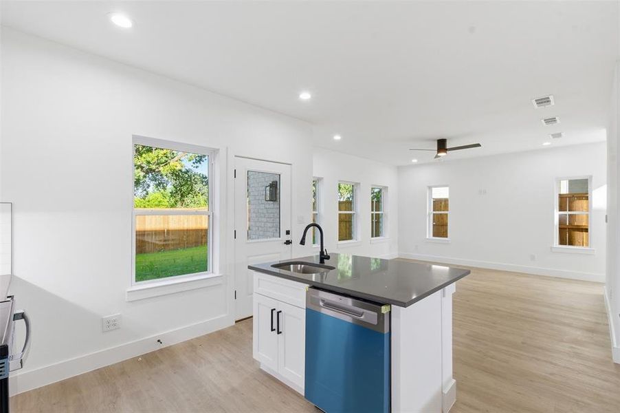 Furnished interior view inside a new home in , Grand Prairie (Image 10).