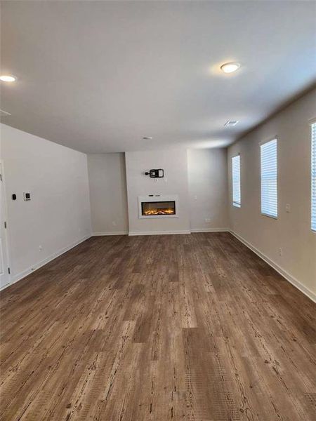 Spacious, unfurnished interior of a new home in , Douglasville (Image 10).