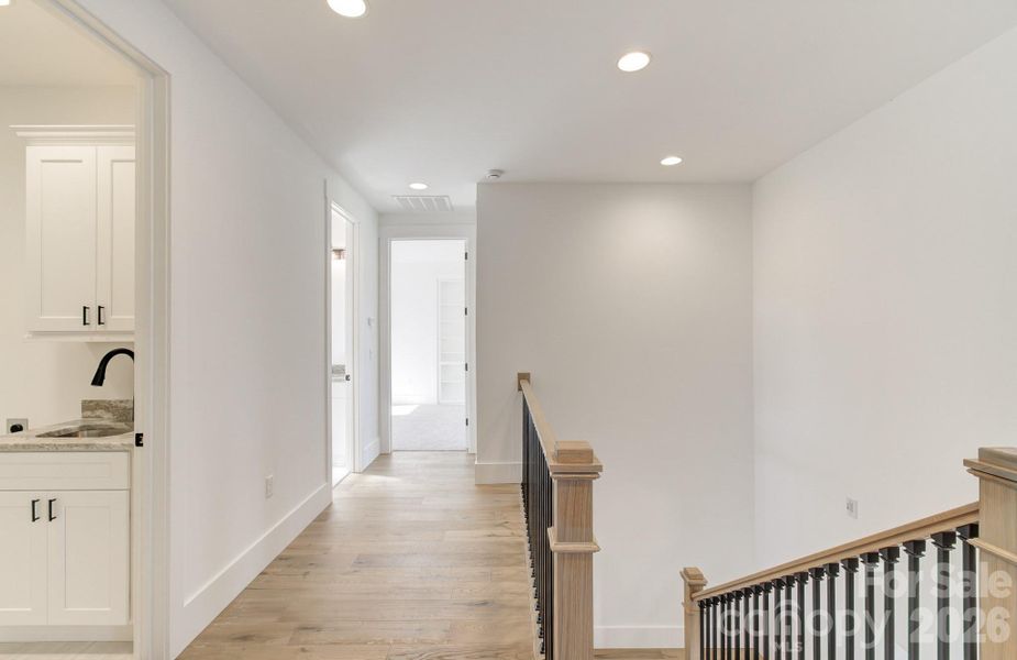 Image 42 of a home in .