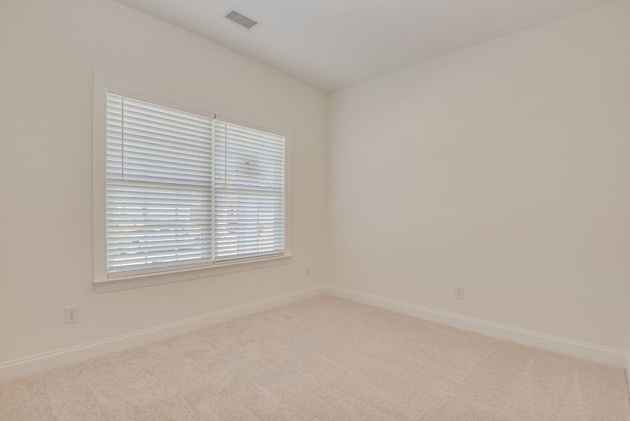 Spacious, unfurnished interior of a new home in The Sanctuary, Aiken (Image 15).