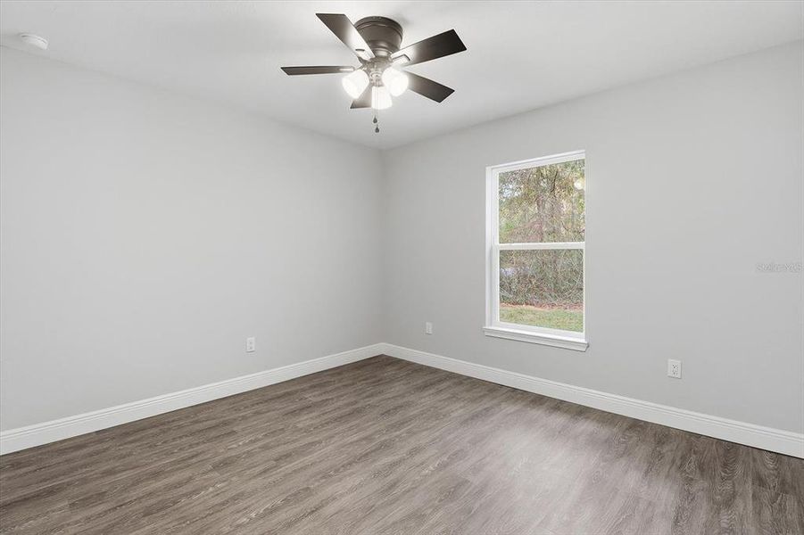 Spacious, unfurnished interior of a new home in , Dunnellon (Image 15).