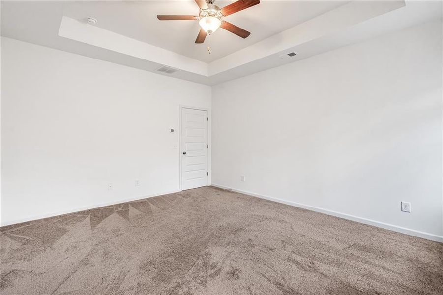 Spacious, unfurnished interior of a new home in , Dalton (Image 43).