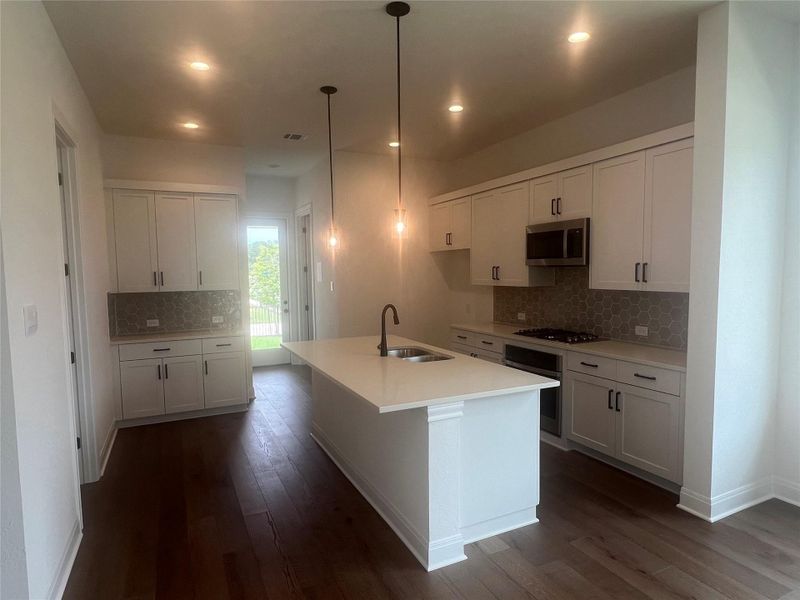 Furnished interior view inside a new home in The Porch at Du Pre, Buda (Image 16). Furnished interior view inside a new home in The Porch at Du Pre, Buda (Image 16).