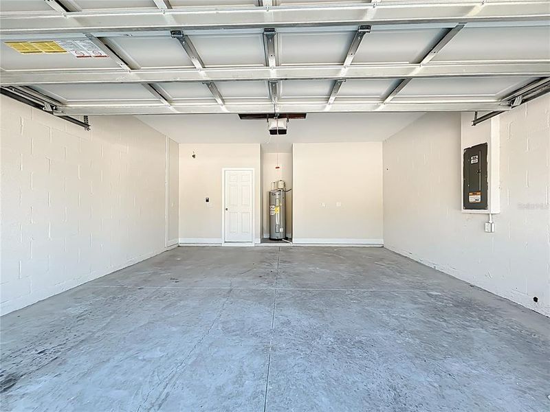 Spacious, unfurnished interior of a new home in , North Port (Image 42).