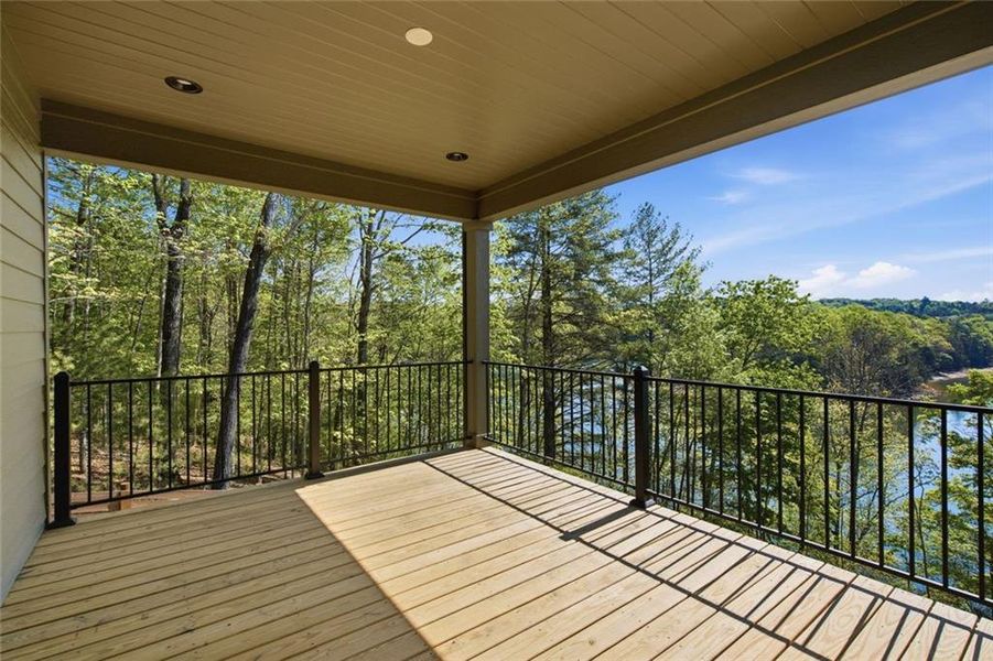 Exterior details and patio area of a home in , Blairsville (Image 33).