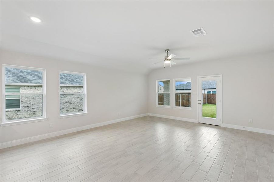 Spacious, unfurnished interior of a new home in Sicily, Princeton (Image 12).