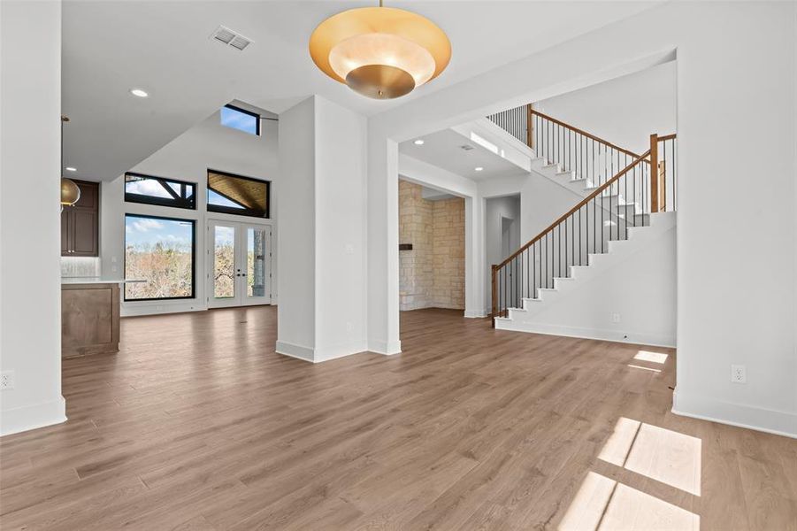 Spacious, unfurnished interior of a new home in Eagles Bluff, Hudson Oaks (Image 34).