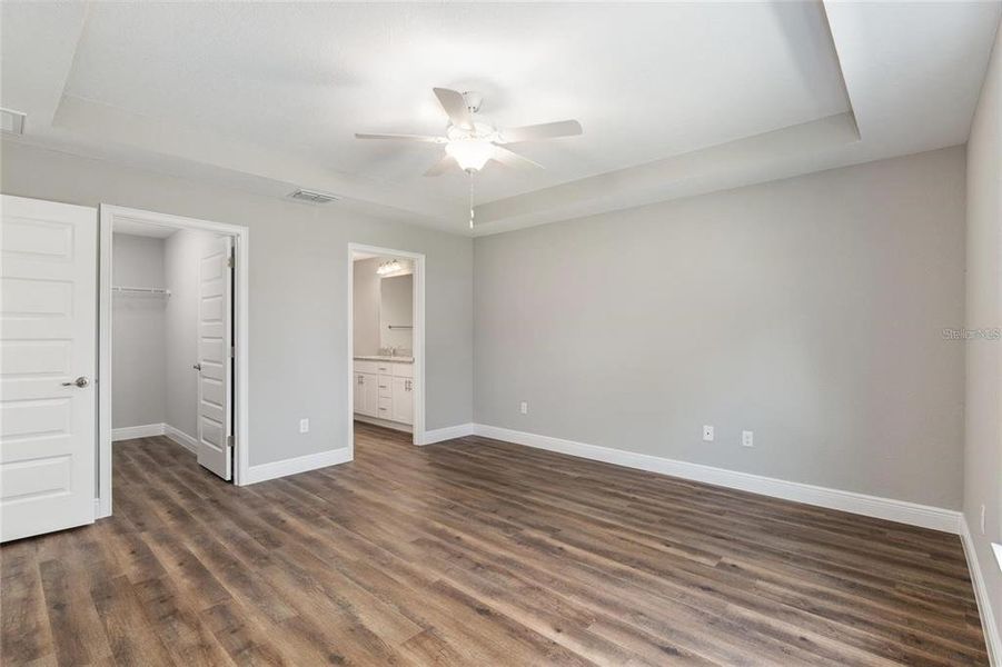 Spacious, unfurnished interior of a new home in , Ocala (Image 38).