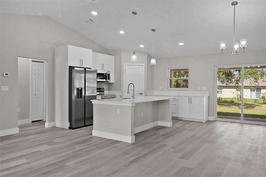 Furnished interior view inside a new home in , Ocklawaha (Image 5).