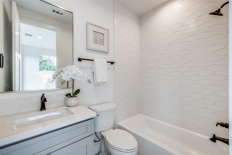 Furnished interior view inside a new home in , Houston (Image 37).