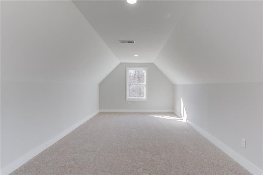 Spacious, unfurnished interior of a new home in , Jefferson (Image 52).