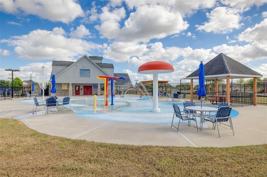 Community amenities in Canterra Creek, Rosharon (Image 25).