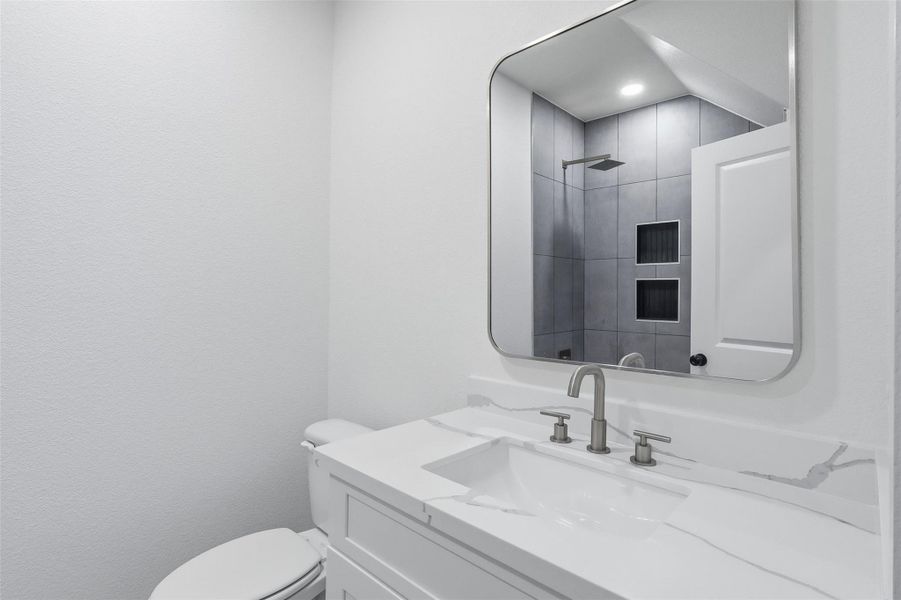 Photos are of prior LOTUS plan homesite built by Aurcova. Photos are of prior LOTUS plan homesite built by Aurcova.