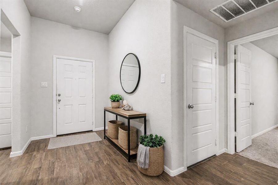 Furnished interior view inside a new home in , Fort Worth (Image 8).
