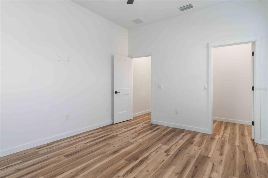 Spacious, unfurnished interior of a new home in , Punta Gorda (Image 58).