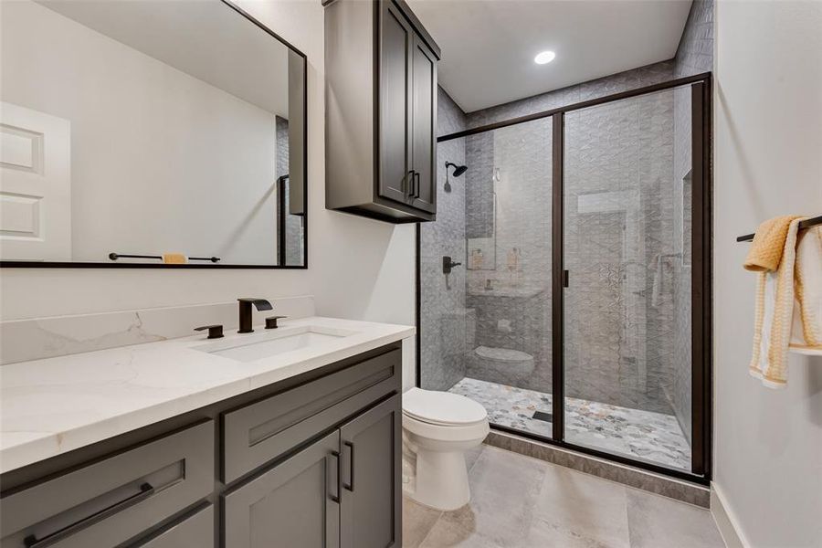 Furnished interior view inside a new home in , Fort Worth (Image 6).