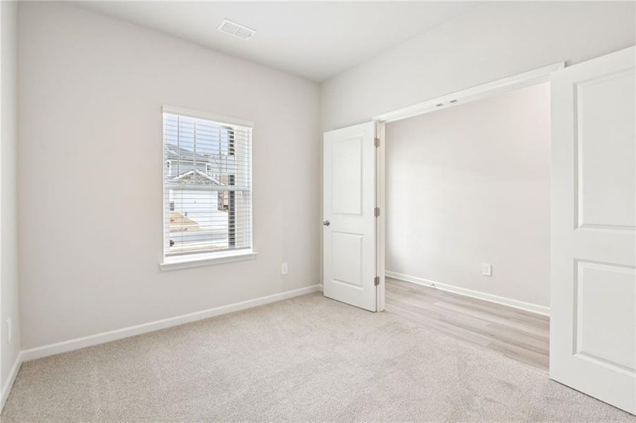 Spacious, unfurnished interior of a new home in Ivey Township, Dallas (Image 39).