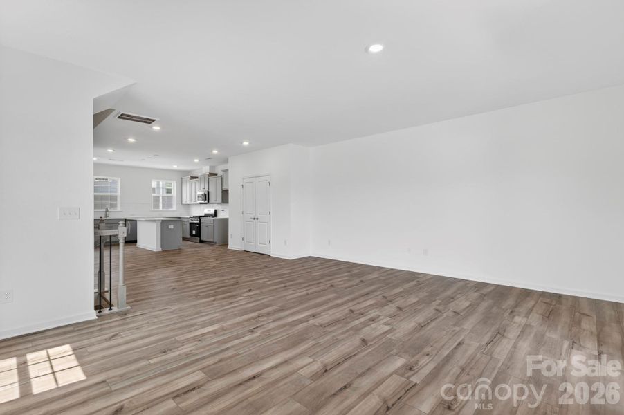 Open concept floorplan alows for plenty of room for that dining table