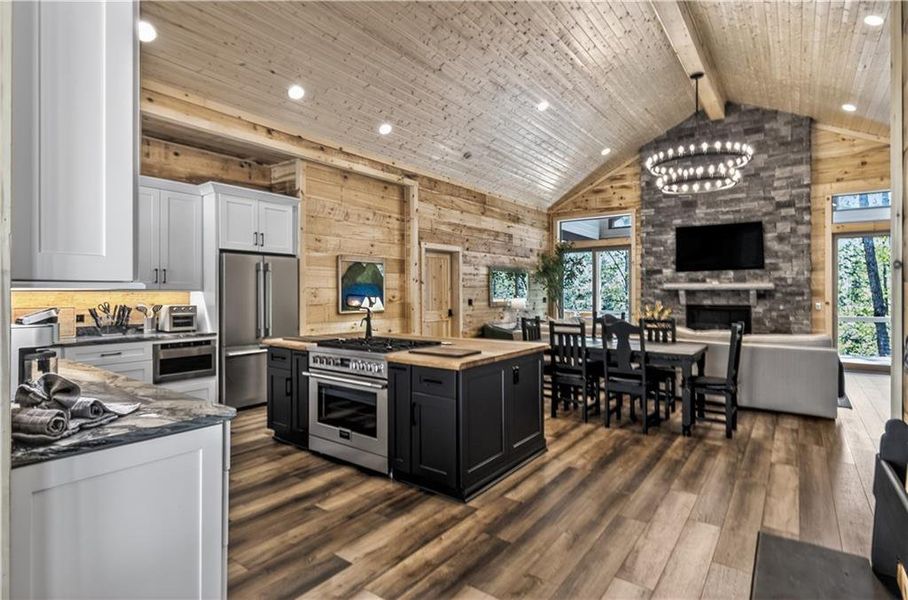Community amenities in , Blue Ridge (Image 36).