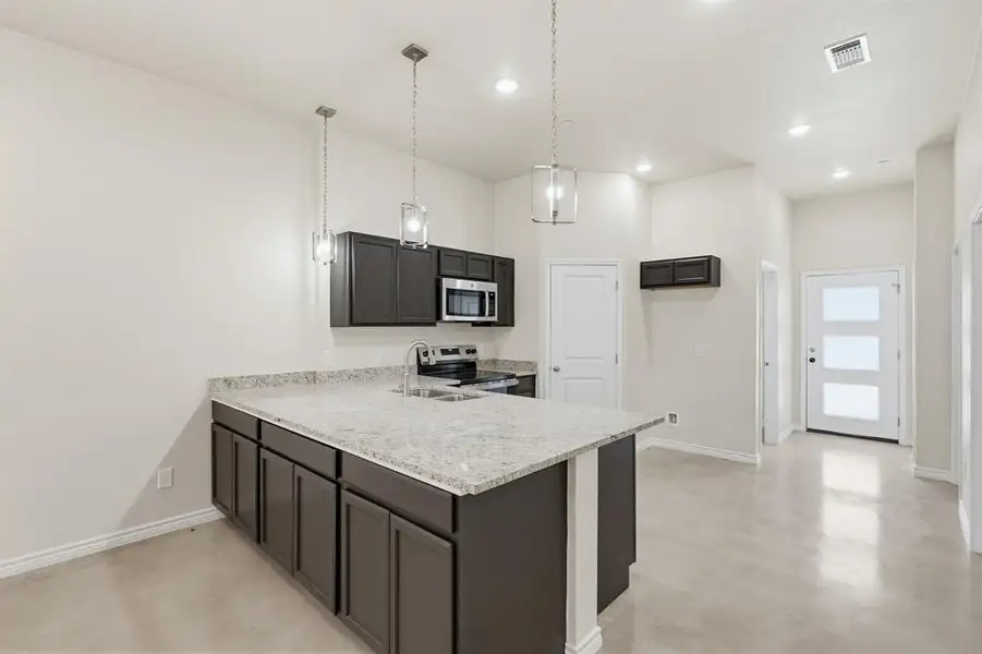 Furnished interior view inside a new home in , Copperas Cove (Image 4).