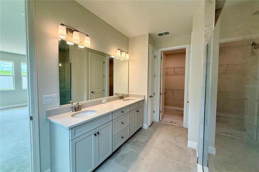 Furnished interior view inside a new home in Emerson Pointe, Apopka (Image 10). Furnished interior view inside a new home in Emerson Pointe, Apopka (Image 10).