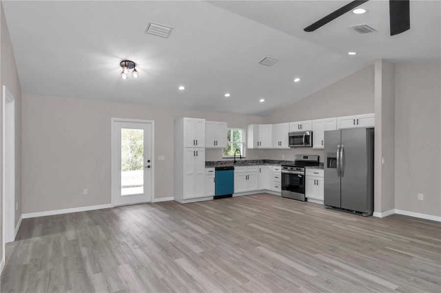 Spacious, unfurnished interior of a new home in , Ocala (Image 20). Spacious, unfurnished interior of a new home in , Ocala (Image 20).