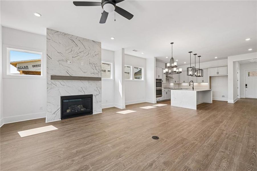 Spacious, unfurnished interior of a new home in Towson Village, Peachtree City (Image 19). Spacious, unfurnished interior of a new home in Towson Village, Peachtree City (Image 19).