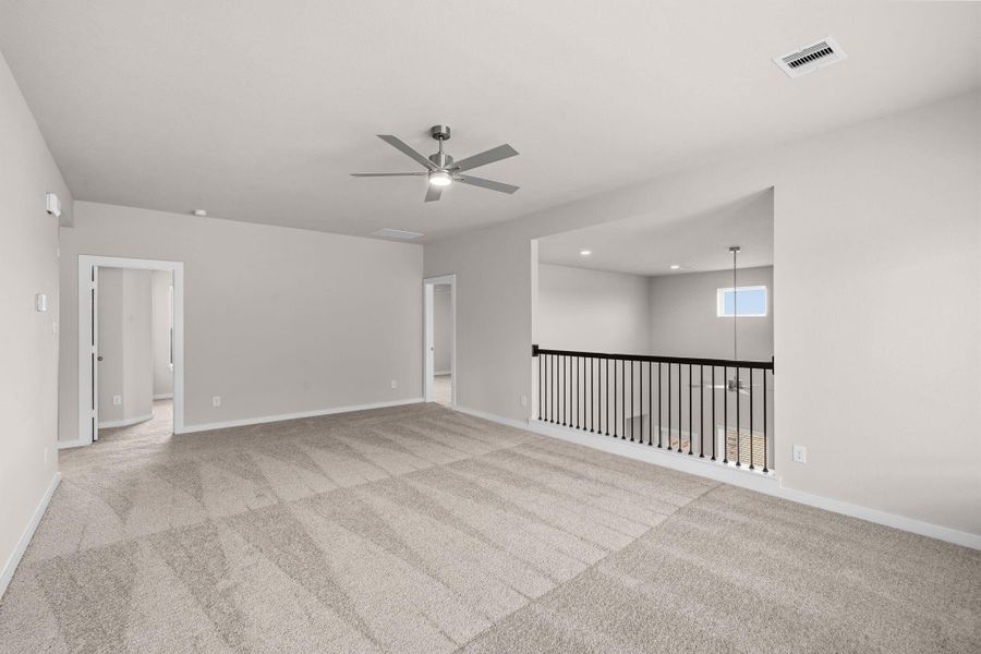 Spacious, unfurnished interior of a new home in Sunterra Lakes, Fulshear (Image 32).