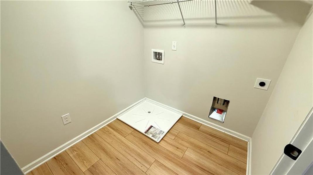 Spacious, unfurnished interior of a new home in , Braselton (Image 29).