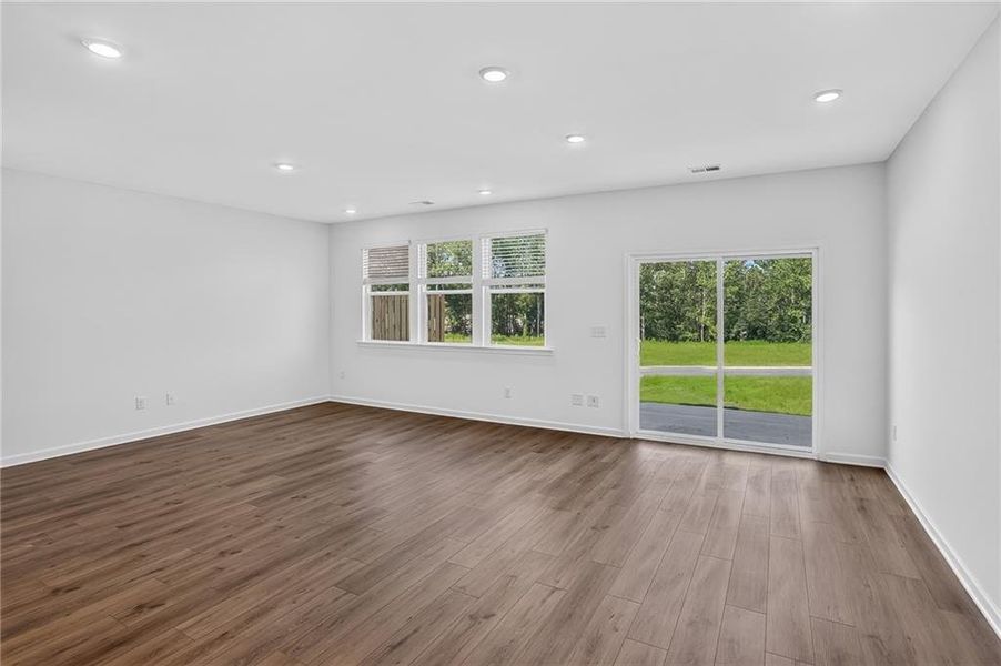 Spacious, unfurnished interior of a new home in Towns at Ivy Creek, Buford (Image 11).