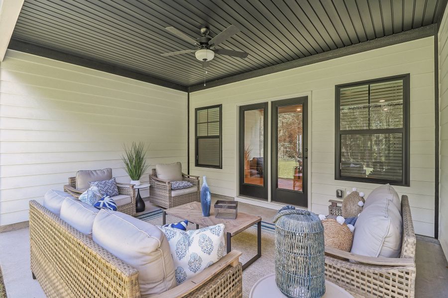 Representative furnished interior of a home built from the Madeline II by Great Southern Homes in The Cove, Sumter (Image 35).