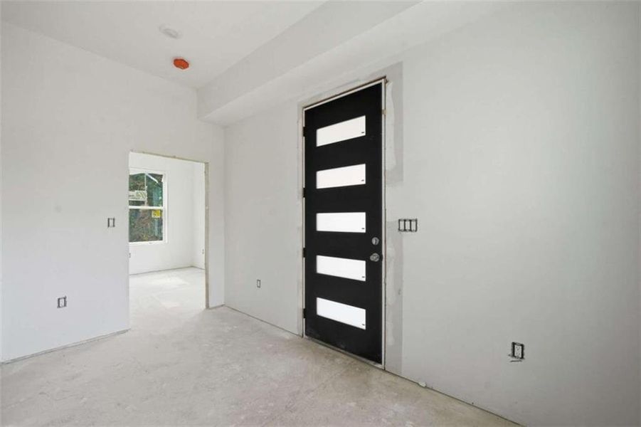 Spacious, unfurnished interior of a new home in , Atlanta (Image 9). Spacious, unfurnished interior of a new home in , Atlanta (Image 9).