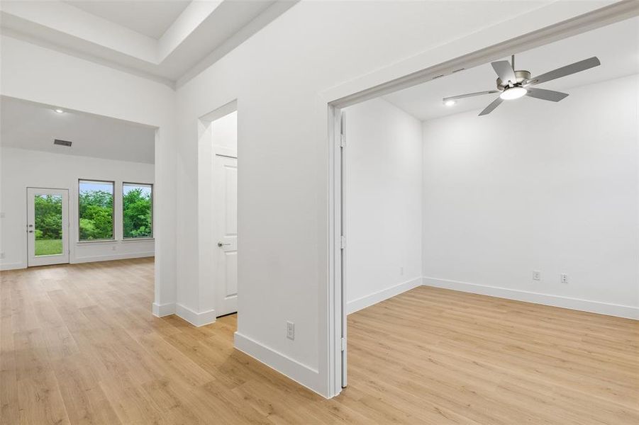 Spacious, unfurnished interior of a new home in Ellis Ranch Estates, Waxahachie (Image 18).