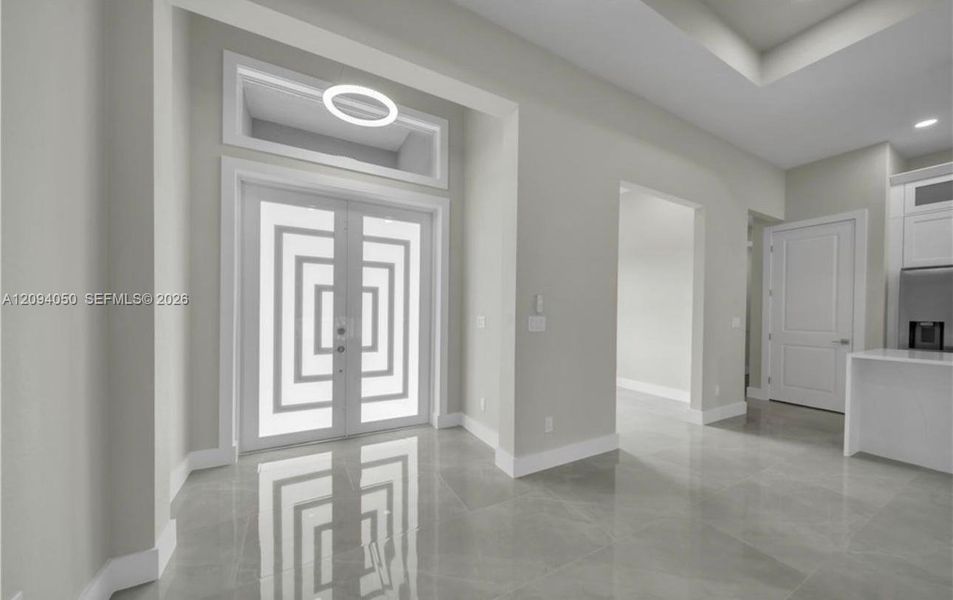 Spacious, unfurnished interior of a new home in , Lehigh Acres (Image 25).