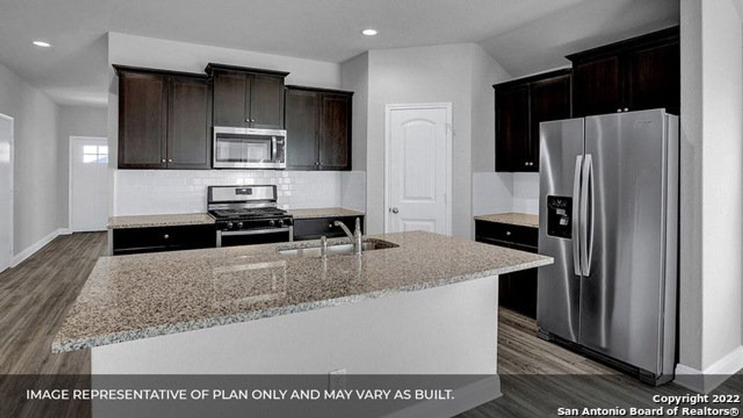 Furnished interior view inside a new home in Arroyo Ranch, Seguin (Image 6).