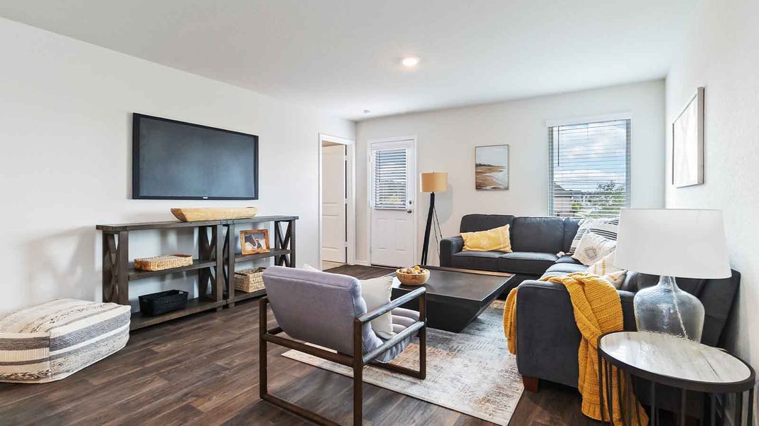 Representative furnished interior of a home built from the Barton by D.R. Horton in Watermark, Alvin (Image 10).