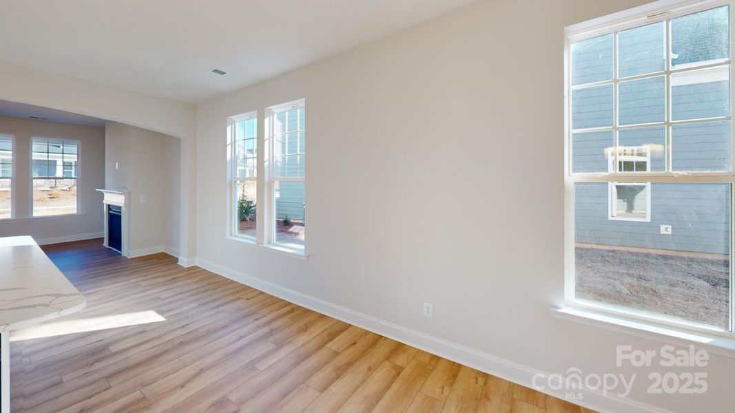 Spacious, unfurnished interior of a new home in Edgewood Preserve, Huntersville (Image 10).