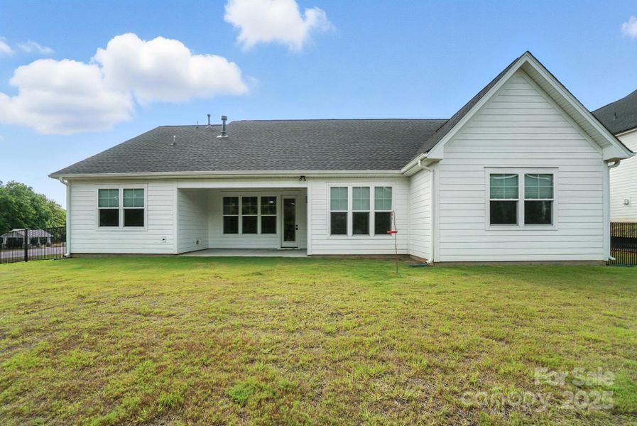 Image 36 of a home in . Image 36 of a home in .