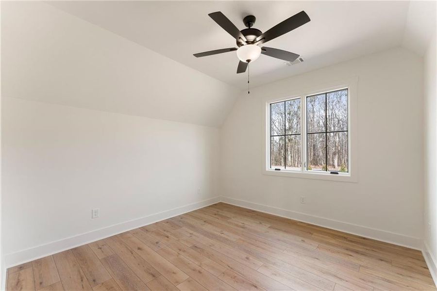 Spacious, unfurnished interior of a new home in , Gainesville (Image 38).
