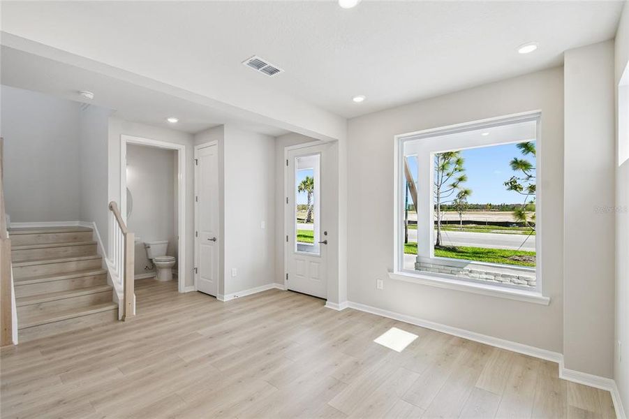 Spacious, unfurnished interior of a new home in Weslyn Park in Sunbridge 34', St. Cloud (Image 40).