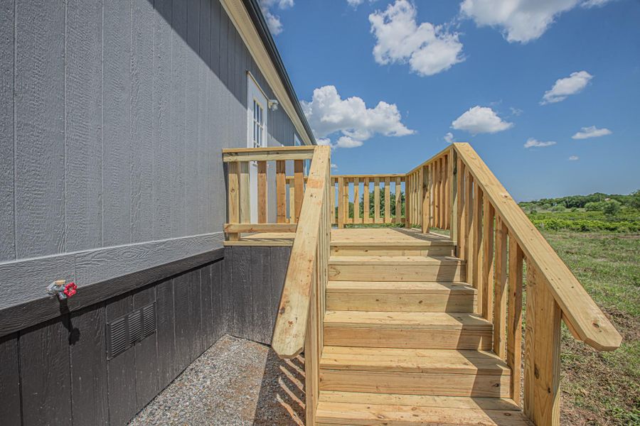 Exterior details and patio area of a home in , Cleveland (Image 7).
