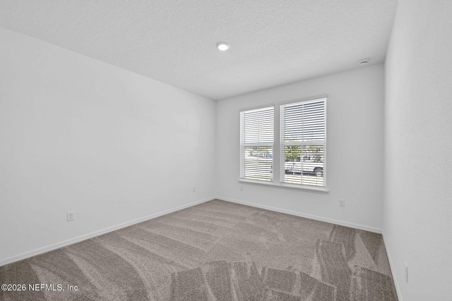 Spacious, unfurnished interior of a new home in Hyland Trail, Green Cove Springs (Image 20).