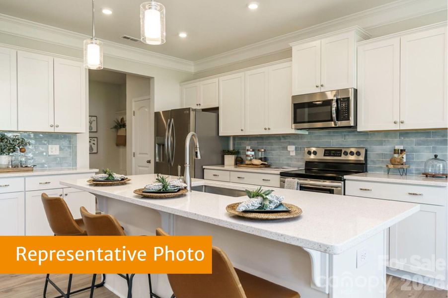 Image 3 of a home in Pine Bluff.