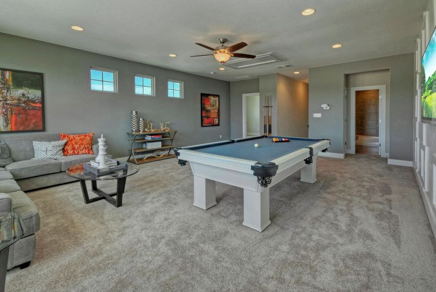 Representative furnished interior of a home built from the Madera II by Giddens Homes in Scofield Farms Estates, Georgetown (Image 164).